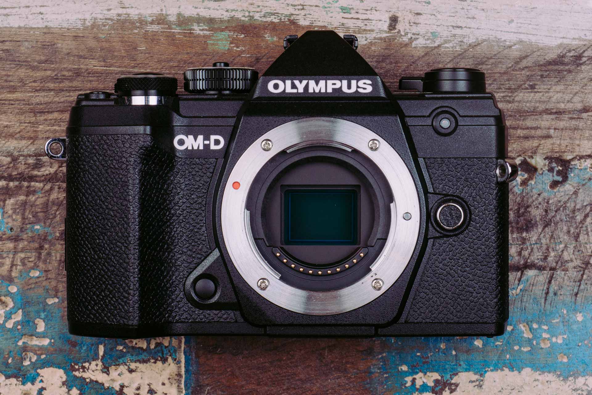 Jaki aparat do vlogowania?Olympus OM-D E-M5 Mark III